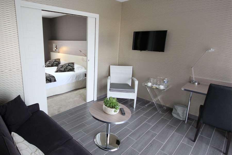 Logis Auberge Bienvenue Doué-la-Fontaine Oda fotoğraf