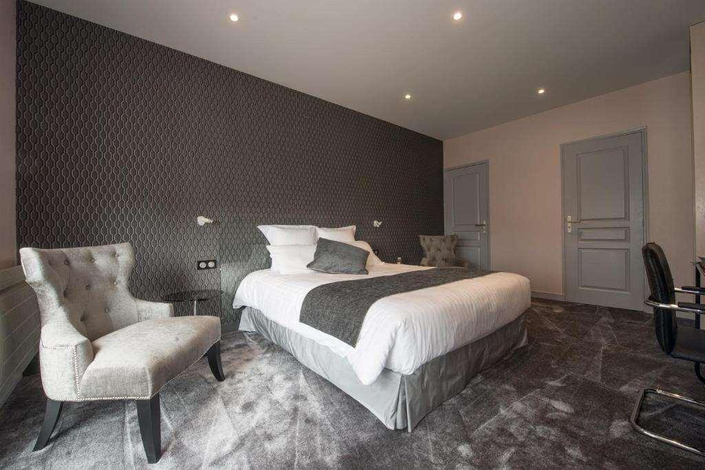 Logis Auberge Bienvenue Doué-la-Fontaine Oda fotoğraf