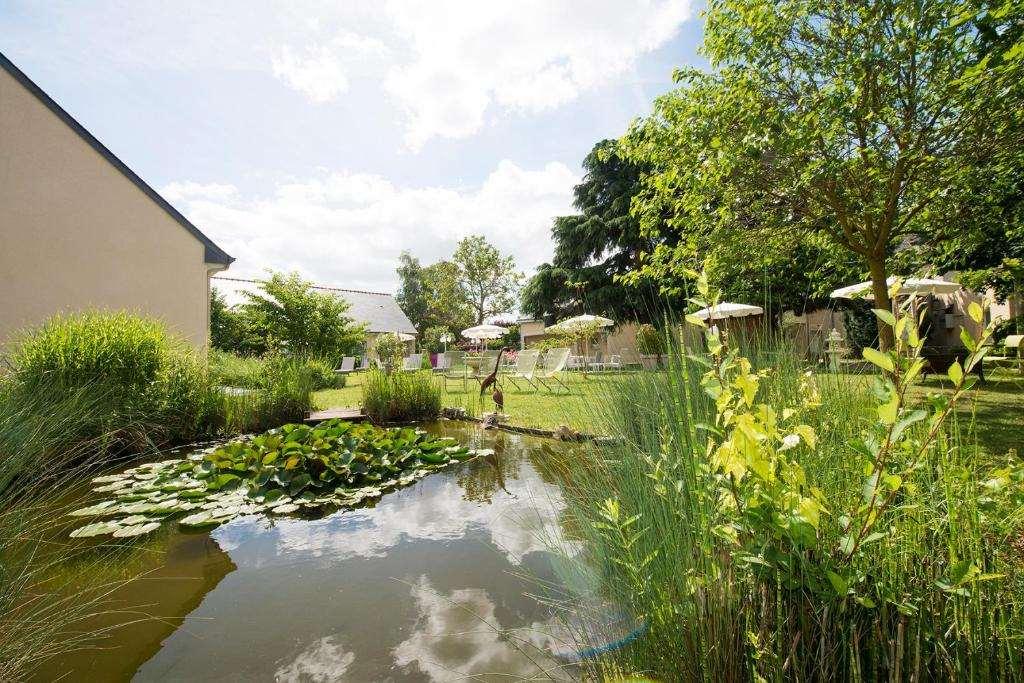 Logis Auberge Bienvenue Doué-la-Fontaine Konforlar fotoğraf