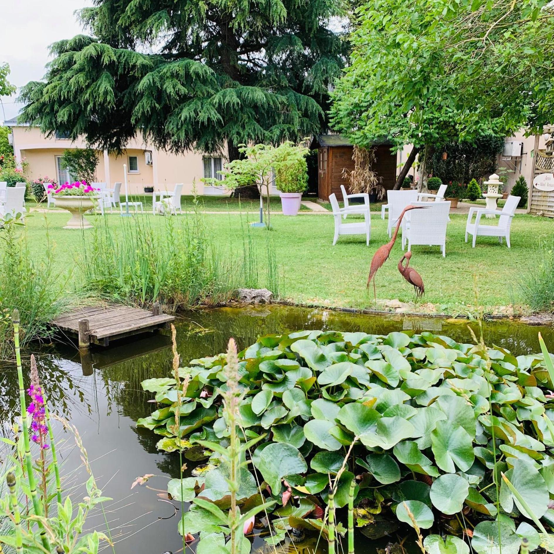 Logis Auberge Bienvenue Doué-la-Fontaine Dış mekan fotoğraf
