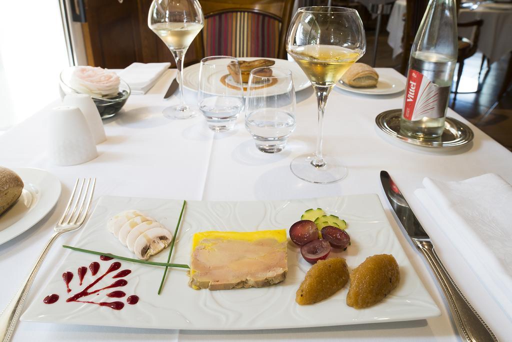 Logis Auberge Bienvenue Doué-la-Fontaine Dış mekan fotoğraf