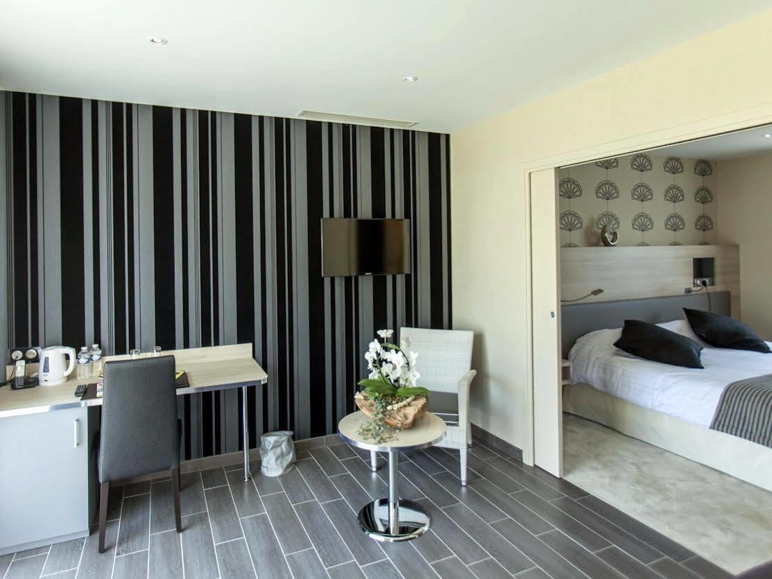 Logis Auberge Bienvenue Doué-la-Fontaine Dış mekan fotoğraf