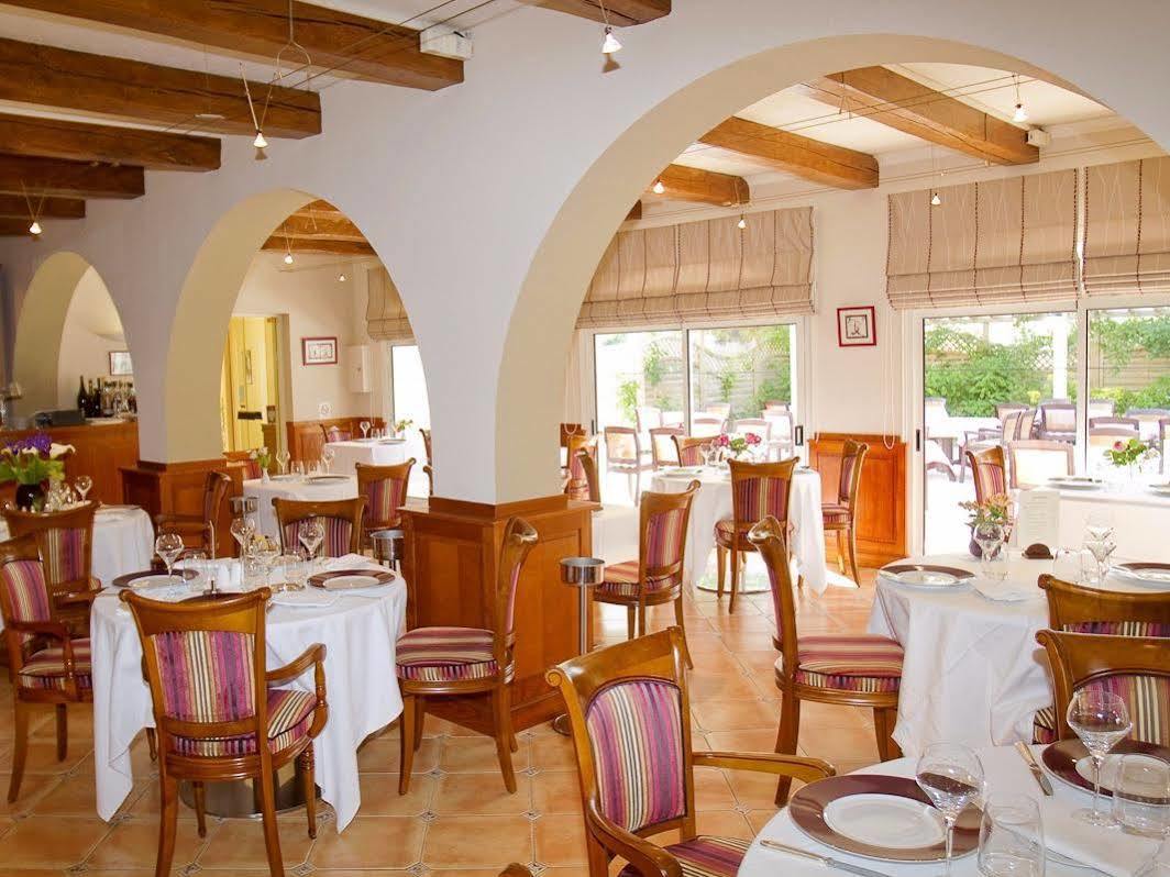 Logis Auberge Bienvenue Doué-la-Fontaine Dış mekan fotoğraf